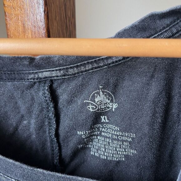 Disney Parks Villains After Hours 2019 Magic Kingdom T-Shirt Tee Size XL - Picture 5 of 7